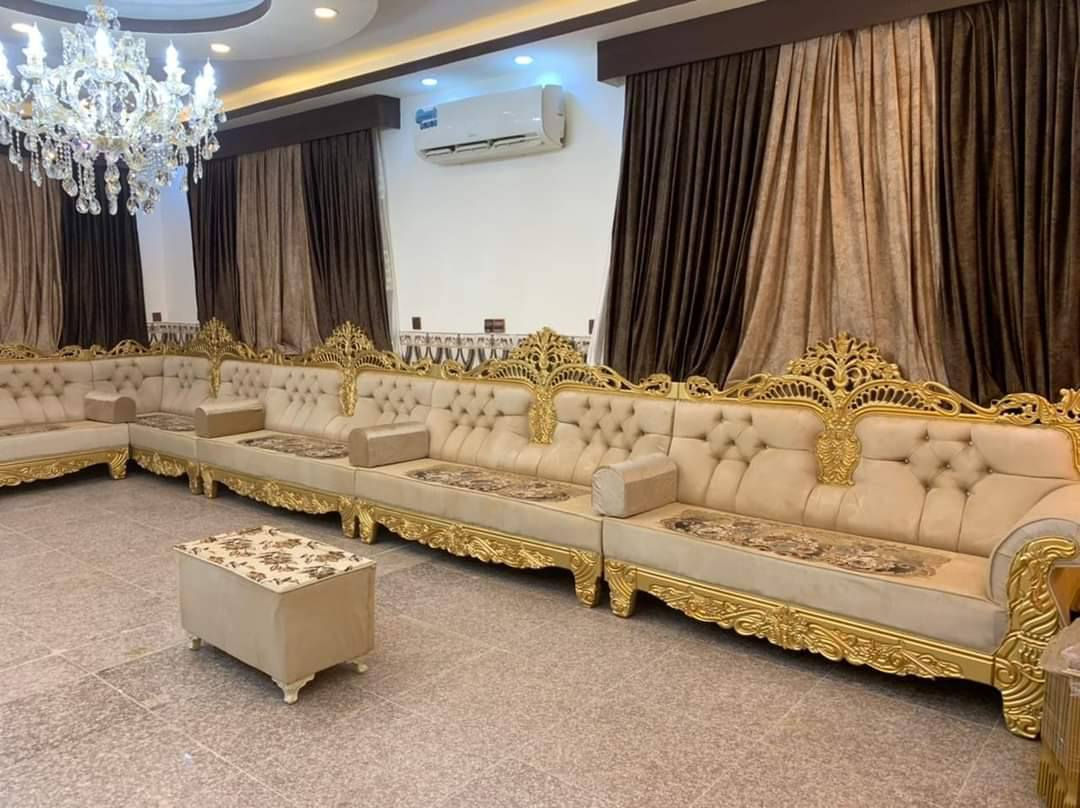 🔹🇮🇶عرض رأس السنه🔹
(58) الف سعر متر الديوان
🔹لستنا الوحيدون ولكن للافضل 😳
🔹#احذروا_التقليد💯🇮🇶 
🔹انتبه عملنا فقط تسكام  /🇮🇶 نستبدل المستخدم بالجديد
   🌞🔹عرض يفلش السوك 🔹🌞
🔹سعر تخم مودرن 320 الف دينار 
🔹سعر متر ديوان 58 الف دينار 🎖️
🔹شغل درجه اولى ضمان الجوده لمده 5سنوات 🛋️
🔹نوع خشب روسي كله بلوك اسود سفنج مميز أول
🔹ما عليك بس تختار لموديل ولون💚
🔹لدينا كادر لأخذ قياس حسب طلب🚕
🔹خدمه توصيل مجاني داخل ذي قار🛻
🔹لحجز واتساب ***********📱
🔹العرض لمده اسبوع
🔹سوق الشيوخ طريق كرمه  
🔹معمل ومعرض  الامير.  لتخم وديوان 
🔹 لدينا اثاث مستخدم
