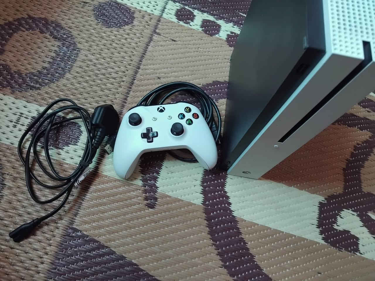 سلام عليكم يوجد اكسبوكس وان اس اصدار 2018-5-25 لوك استيكر ما مفتوح استخدام قليل العاب اخو الجديد نضافة 99% كامل الملحقات 🔺مساحة التخزين تيرة 🔺🔺1TD🔺 
🔺سعر 145قفل🔺 
لا يوجد توصيل تجي تفحص وتاخذ  تواصل ماسنجر خاص 
وشكرأ
مكان صلاح الدين بيجي


**إذا كنت صاحب هذا الإعلان وتريد حذفه لأي سبب، رجاءا أرسل رسالة إلى الدعم الفني**