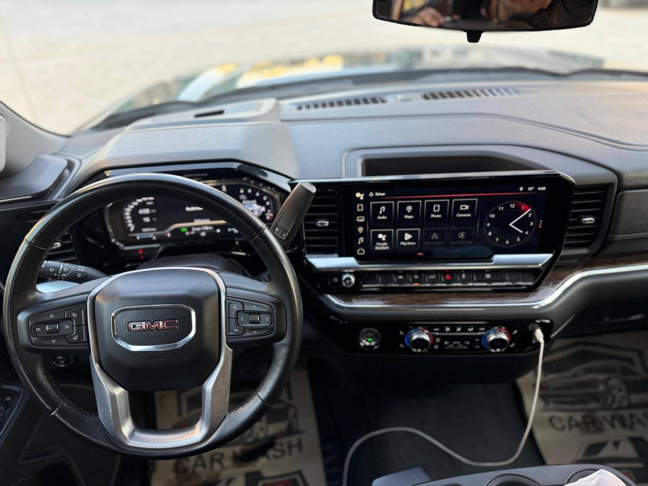 مۆدێل ٢٠٢٣ 
***********
مواسەفات،SLE فول 
محرک ٤ سلندر ٢٧٠٠ توربۆ 
طابينها بكلين تايتل، باب ورا سايق صبغ بمب امريكا و بودي ورا سكن همينه
سعر ٣٣٥  
مجال بسیط السليمانية, العراق
