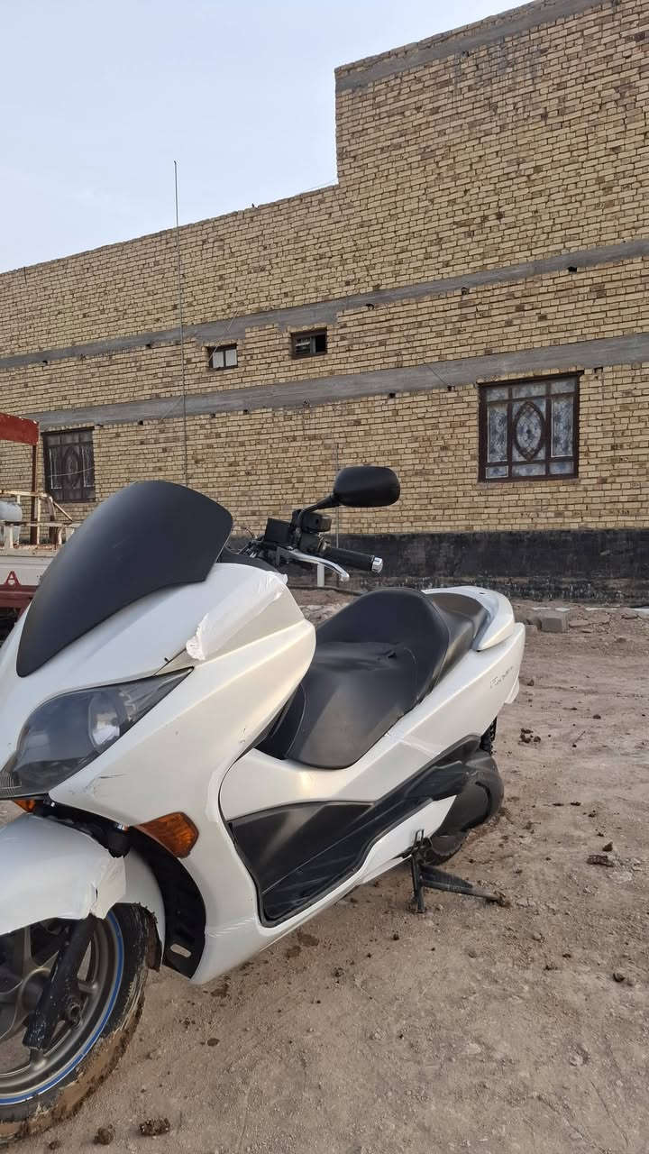 يالله
سلام عليكم للبيع فورزه S7 فولل للاخير
 مسجل + مازدات كريستال
السعر مليون و ٤٠٠ وبيه مجال
دراجه ماشيه ٤٥الف
كلوب جنطه شغال
يدات تدفئه
كهربائيات  شغاله من طول لطول
دسك امامي خلفي جديد
تخم تاير جديد 
كفر نضافته 90/100
مكينه جفتتها رايمر قبل يومين بعدها تسحك
المكان/ ناصريه مركز
للاستفسار/***********
