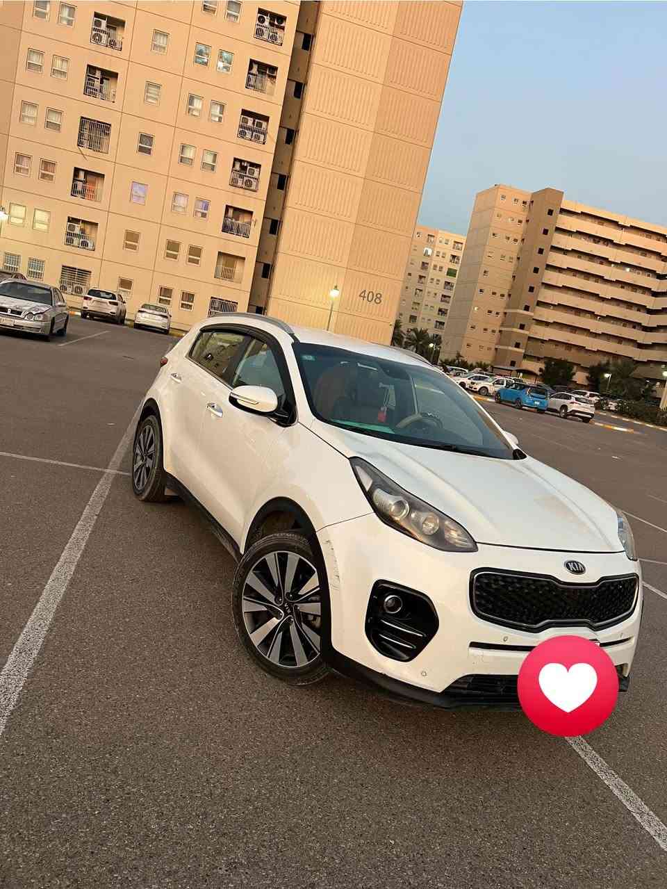 السلام عليكم سبورتج موديل 2017 خليجي 
فول ما عدا الجنطه والبانوراما 
السونار مرفق بالصور 
عارضها ب175 ورقة قابل للتفاوض العنوان مجمع بسماية 
***********📞📞
@إشارة
