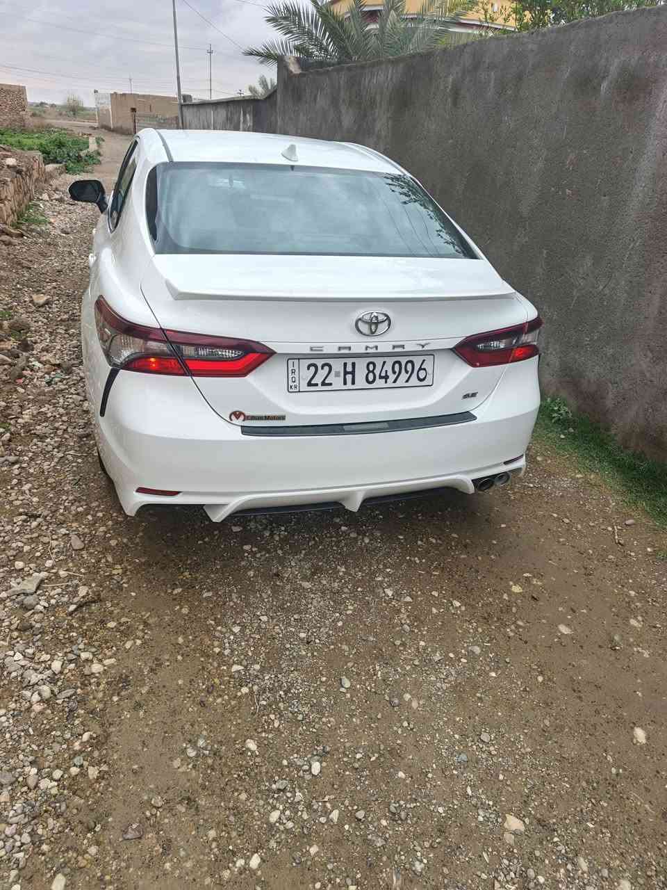 كامري موديل٢٠٢٢
ضررها جاملغ 
ماشيه ٥٢ 
ستسفسار ع رقم***********
