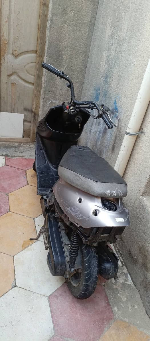 السلام عليكم بيجي نضيفه ما مفتوحه شلعه ومعدل شغاله هندر وسلف بس عوزه باتري باقي كفراته موجوده سعر ب225وبيه مجال قليل الشراي بي خير ويدلل مكاني ناصريه سوك الشيوخ الدجين
واتساب ***********
