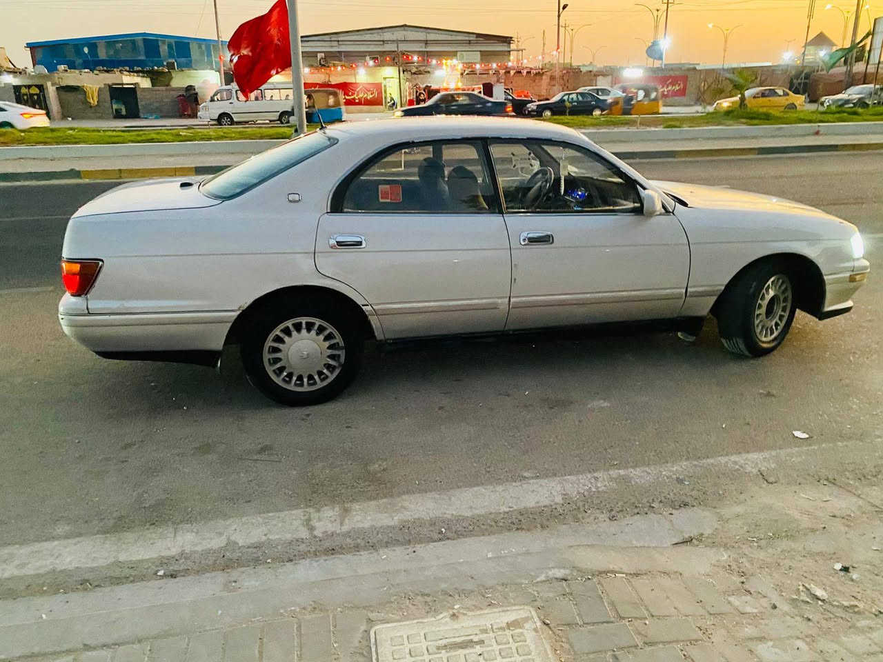 السلام عليكم
بطه فصل موديل 1993 رقم بصره تحويل مباشر سنويه للـ27 محرك 3000 ديلكو محرك وكير مكفولات جديد كهربائيات كلها شغاله تبريد ثلج مكفولة من كص ونقل وعيب واصوليات  السعر 52 للأستفسار اكثر *********** العنوان ميسان ، غير متواجد على النت
