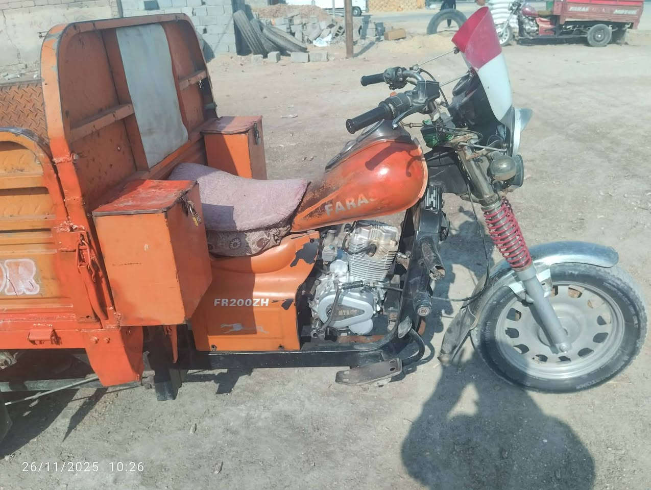 مديل 2016..  رقم ابيض نضيفه ومثل ماشوف كدامك وكلشي بيهه 

شغال عنواني البصره قضاء المدينه الخاص

***********وهاذرقمي بي واتساب سعر 1900وبيهه مجال
