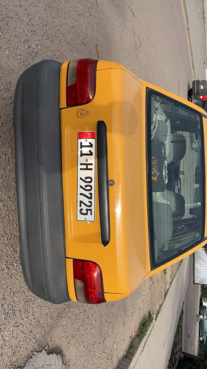 السلام عليكم سايبه للبيع موديل 2017سياره مكينه وكير كله جديد كشر نضيف السياره جديده كلش ونضيفه رقم بغداد رقم جديد الانكليزي مصفره هيه وغرامات السياره باسمي تحويل ثاني يوم متتعب السياره كلشي متصرف عليه ولا فلس  كلها جديده مكاني بغداد السيديه. السياره معروضه ب40وبيها مجال حتئ شاشه وسستم مال صوت شادلها
***********
