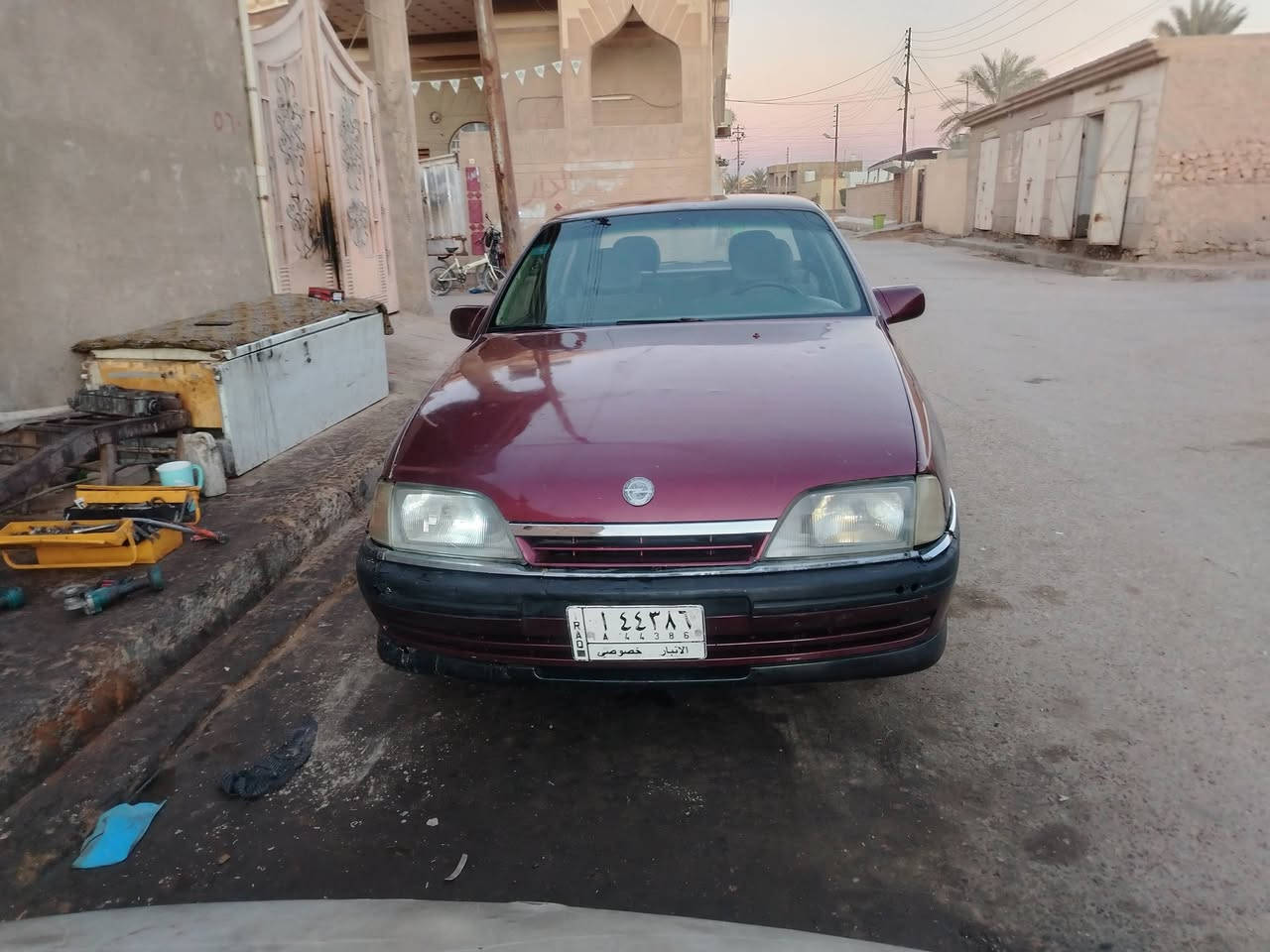 يالله سلام عليكم البيع اوبل اوميكا محرك وكير مكفوله صدر جديد تخم تاير كهربائيّ كلها  السياره عوزها بطاين بوب خلفيه والباقي فول موديل 91سياره بسمي تحويل شوكت ميعجبك  السعر 32 مكاني لانبار هيت كبيس  ***********
