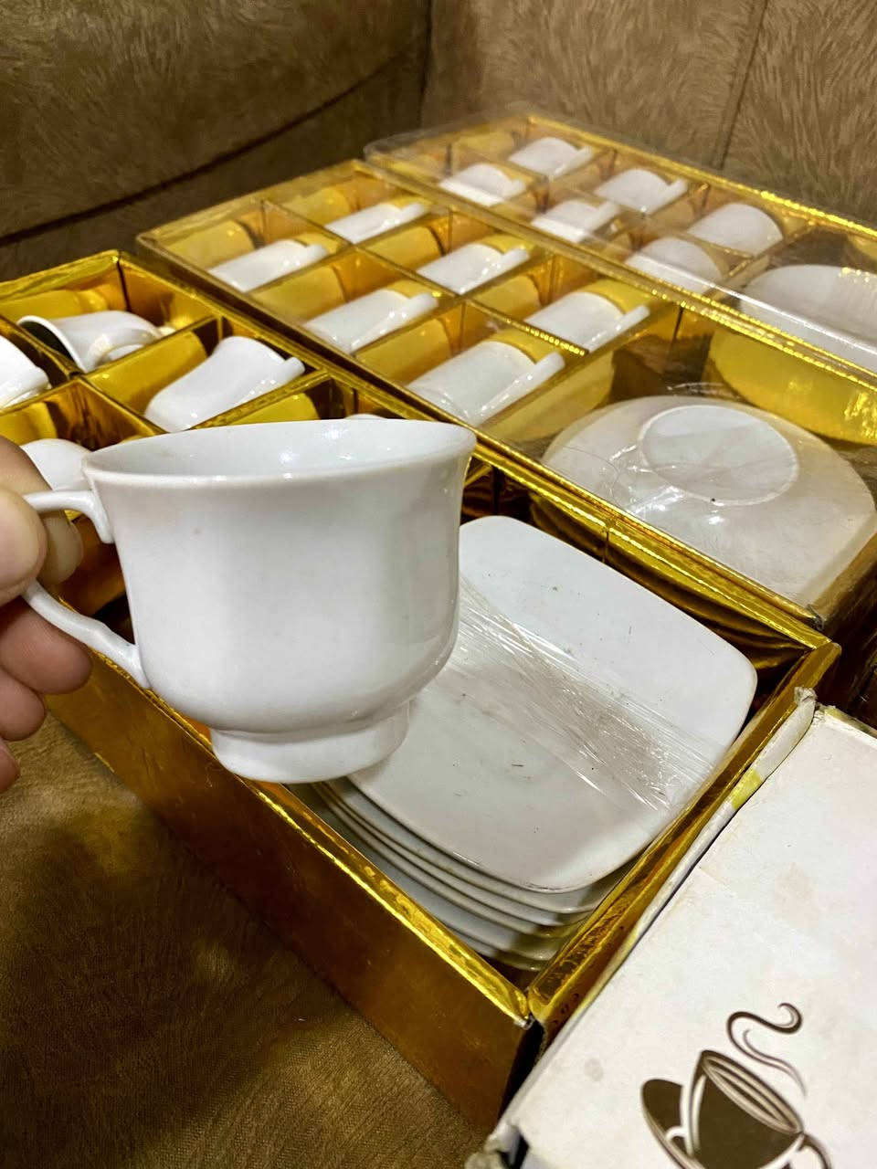 17 سێتی فنجان
چەند جۆرێکن هەمووی پێکەوە ئەفرۆشم
نرخ 55 هەزار قفڵ
شوێن سلێمانی و گەیاندنیش بەردەستە السليمانية, العراق


**إذا كنت صاحب هذا الإعلان وتريد حذفه لأي سبب، رجاءا أرسل رسالة إلى الدعم الفني**