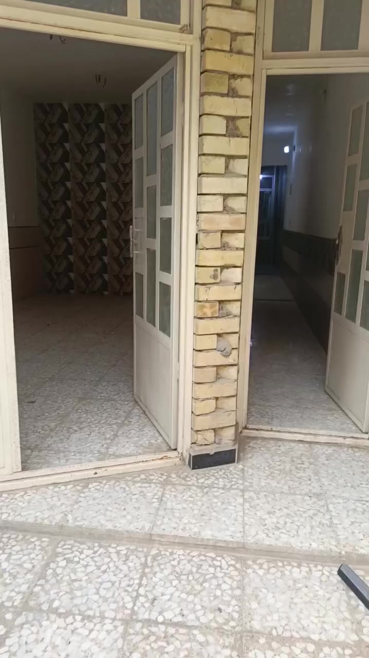 بيت زراعي للبيع خلف مطعم جوعان 
مساحه بيت 100مترا 
طابق واحد بيت جاهز
لاستفسار ***********
سعره 89بي مجال
