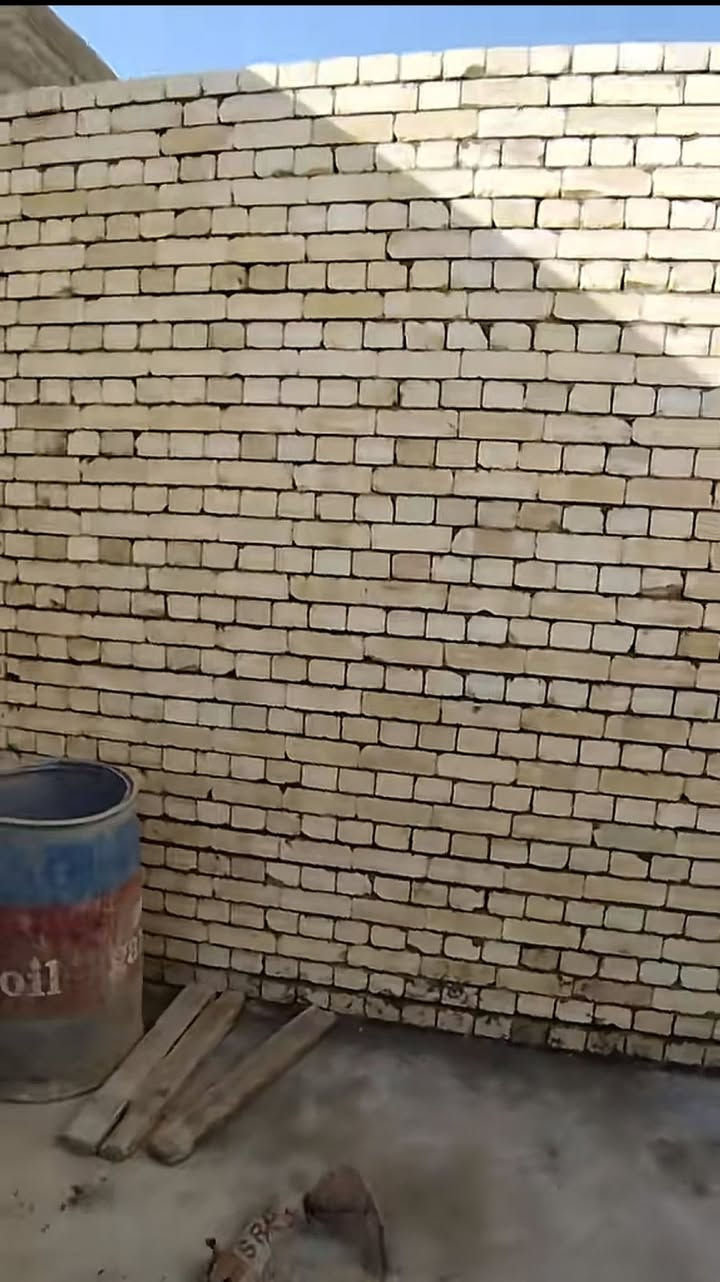 سلام عليكم خلفه بناء درجة أوله اشراف مهندسين مصداقيه بالعمل هذا رقم انتصل 
***********
