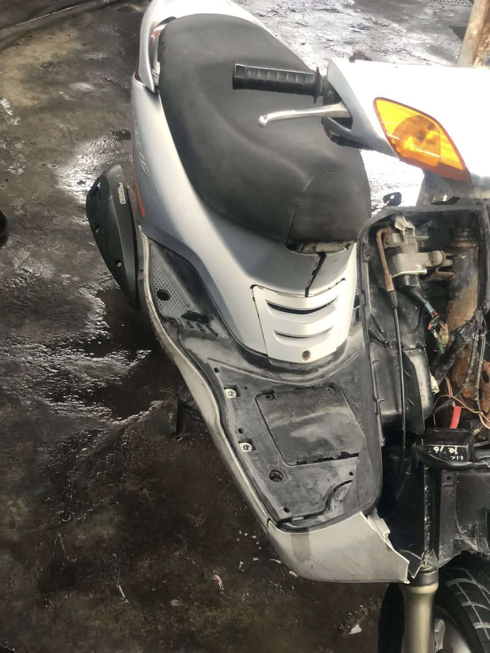 سلام عليكم بريز اليت ناصي بيه بخار مكانها بغداد الشعب
الرقم ***********
