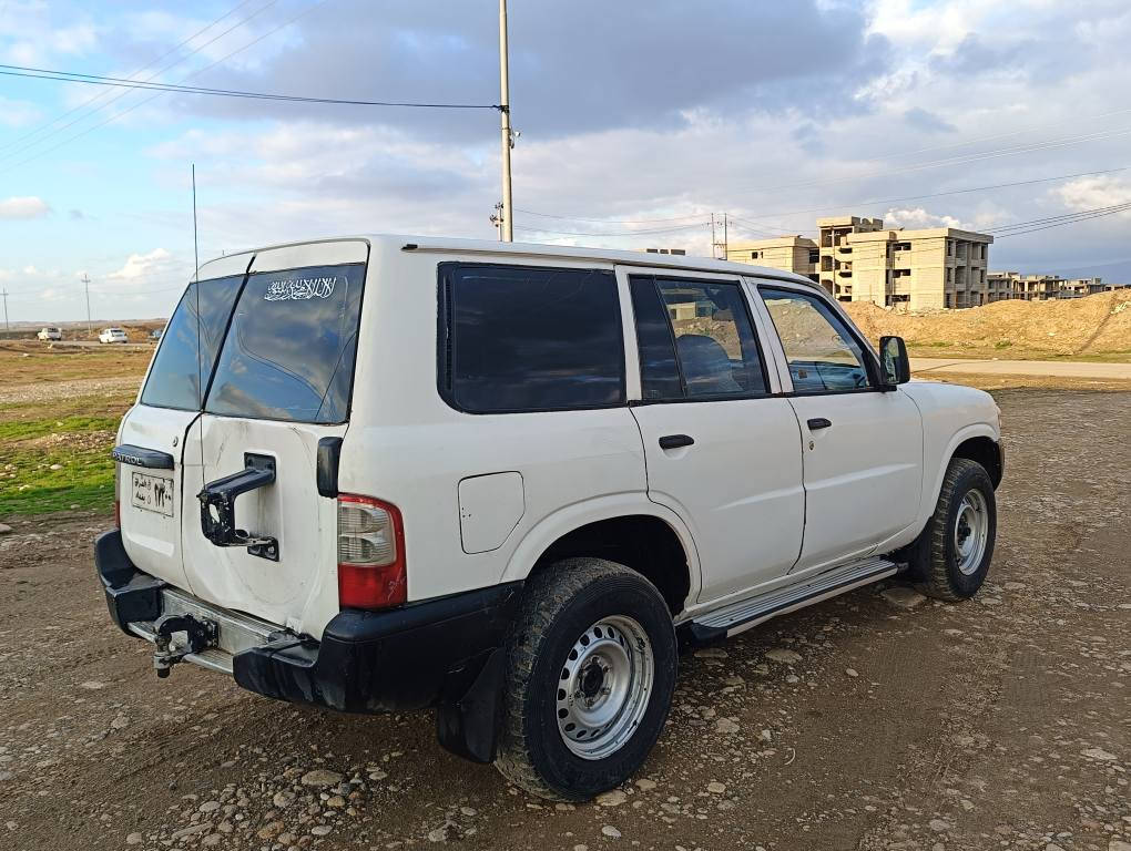 پاتڕۆڵ مۆدێل 2001 ئاڕمی پلاستیک سلێمانی بەشەرتی ئەوەلیات گێڕومەکینەو ئەکسل و دەبڵ ئەکسلی مەزبوتە سعری 43گڵاویەتۆزێک مەجال *********** ژ.م***********ناونیشان چەمچەماڵ شمشمل, السليمانية
