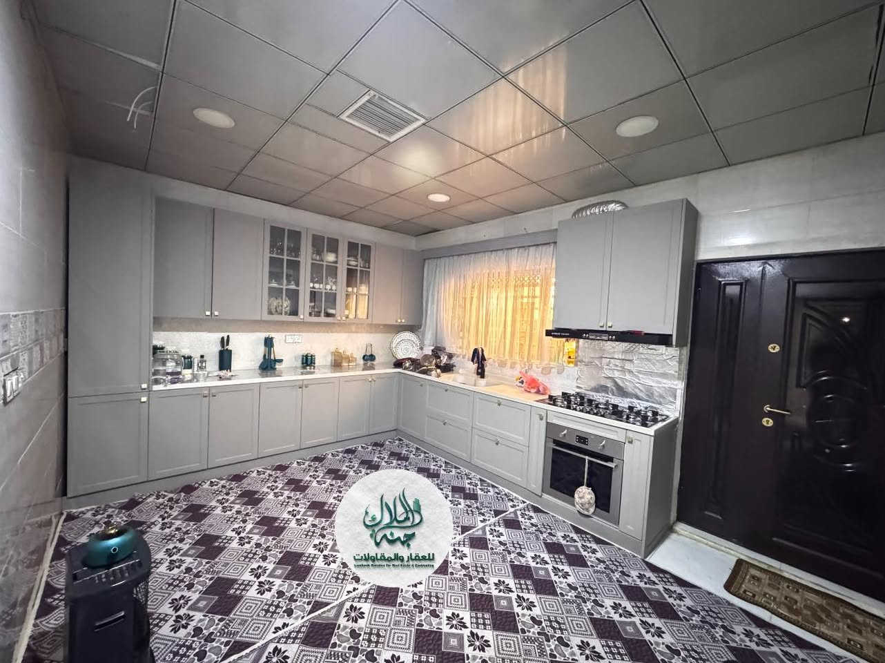 مشتملات ركــن عدد 4 للبيع بناء حديث فول مودرن طابو صرف

المساحة :- 372 متـــــر واجـــهة 30 متـــــر ركــــن 

الموقع:- كــركــوك القادسية الثانية المربع الذهبي يقع على شارع 20 متـــر 

حيث يحتوي كل مشتمل على 3نوم واستقبال وهول ومطبخ وكراج ومجموعة خدمات 

للمزيد من المعلومات والاستفسار التواصل معنا على الأرقام ***********
***********
او زيارة مكتبنا الكائن في كركوك

الفرع الاول طريق بغداد قرب اسواق غندوره

الفرع الثاني حي عدن مجاور جامع تحسين صوراني
