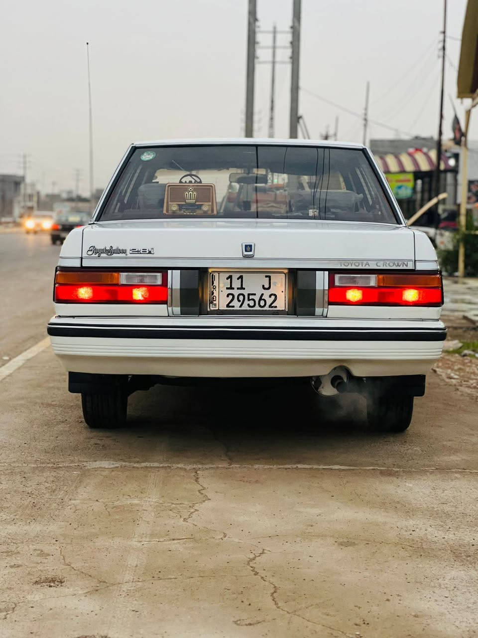 السلام عليكم سوبر 85 وضع شركه فقط اليدور جديد سياره مكفوله لاصبغ ولا ضربه ولا خياس جديده تبريد خلفي امامي شغال ثلاجه شغاله تدفه كلشي بيه شغال وعله  شركه سياره خير من الله مامتعوبه مال جناي رقم بغداد بسمي مكاني بعقوبه ***********
