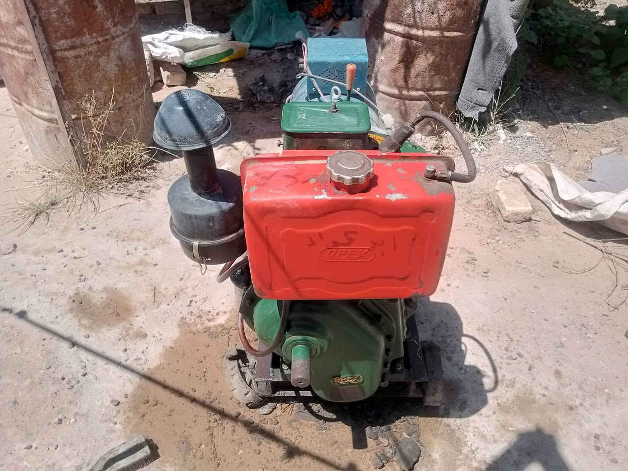بعد التحيه والسلام مولد كل سكار للبيع مستخدم 3اشهر حيل نضيف بعده كله شركه كامل هوه ومولدته السعر 600الف رقم ***********
