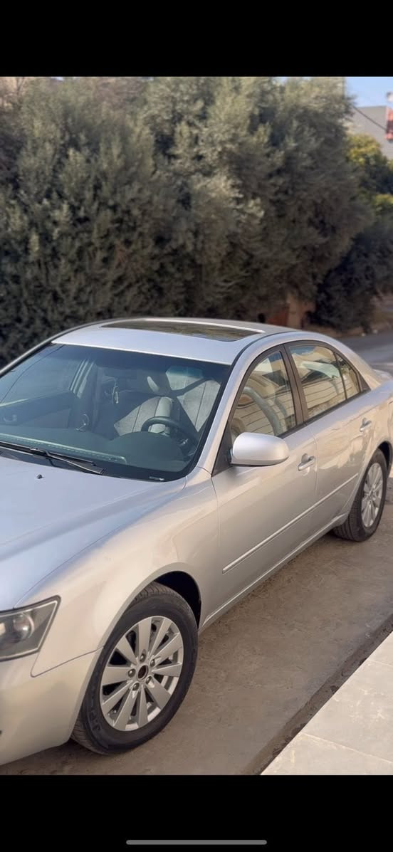 السلام عليكم
سونتا موديل 2008
بدون ضرار بيها اماكن بارد 
رقم دهوك القديم 
السعر 110
التصال ***********
