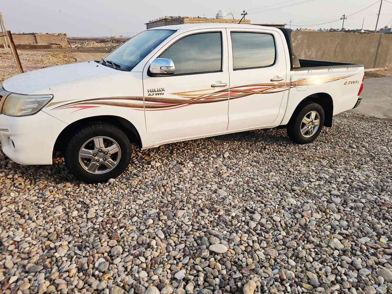 سلام عليكم فلاونزه 2015 سياره جديده مكفوله كفاله عامه من شخط وزلغ والبارد والطخه ودعمه والتبديل والصبغ  ماشيه 100 سعر خاص وهاذ رقم وشراي بخدمته ***********
