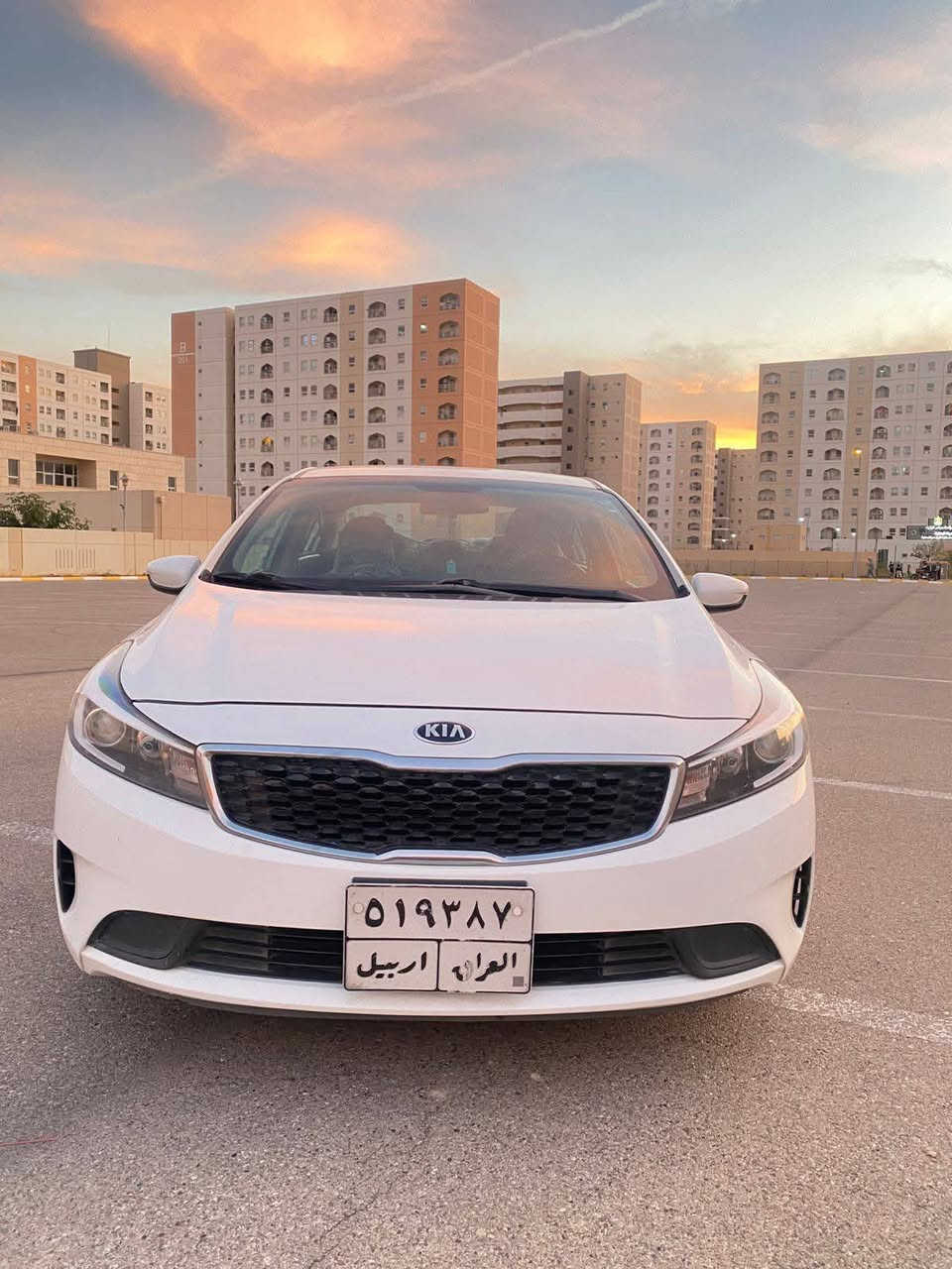 السلام عليكم كيا فورتي موديل 2017 حادثها بالعراق مبدل باب السائق بدون صبغ وحادثها موضح بالصور ماشية 86 للاستفسار الاتصال ‏‪ 0771 525 1179 
السعر ١١٠$  رحمه علا والديكم بس الشراي يتصل
