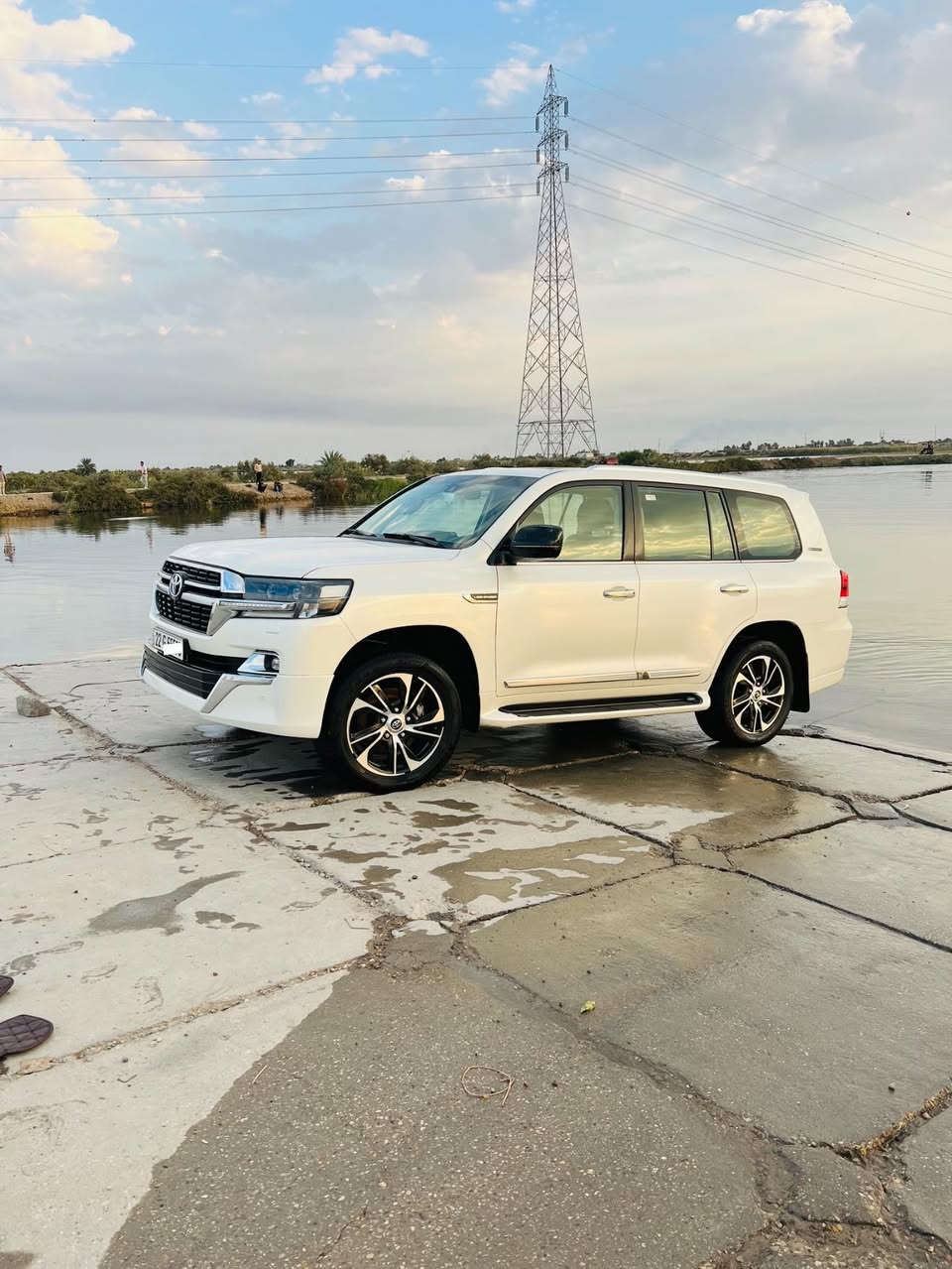 السلام عليكم لاند كروز كاز فول مواصفات VXS
 16موديل  مكفوله كفاله عامه    5700
تشغيل عن بعد
سياره متروسه مواصفات مال جناي بصره قضاء لمدينه
السعر 430

***********
