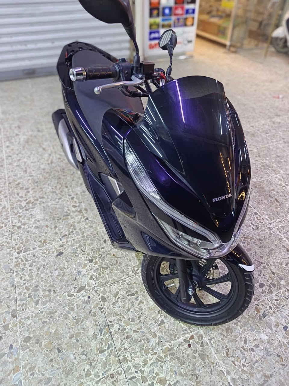 سلام عليكم دراجه بي سي إكس جيل الثالث وارد ياباني الون أسود نيلي
مكينه اكلاجات كفاله عامه ايبيس ماشيه 13الف حقيقي
بصمات عدد2+سويج واحد مريات اصليه
بغداد حي النصر الاستفسار ***********
