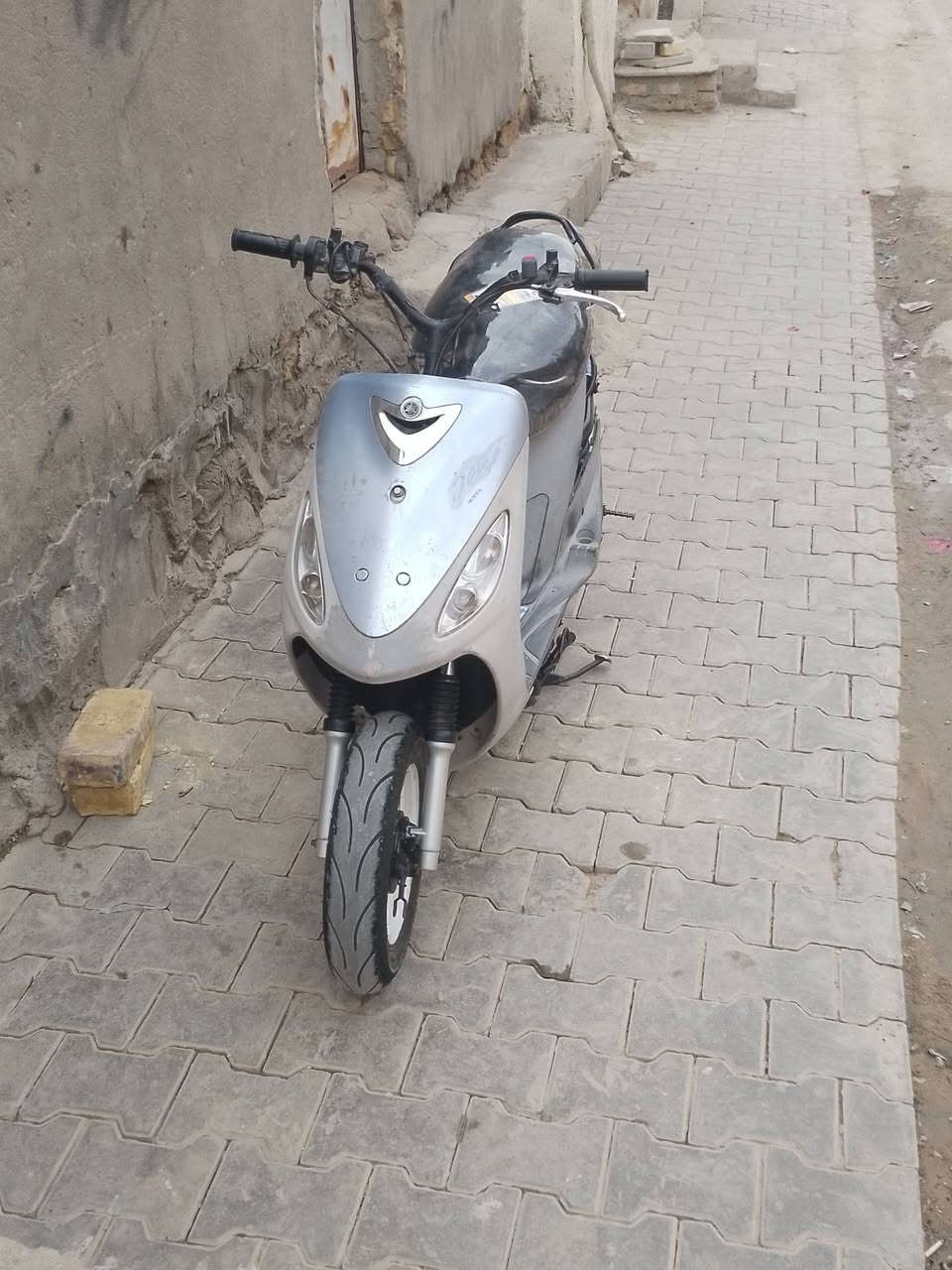 للبيع ماكس منغولي دراجه برغي ما مفتوح بيهه 50بلاد السعر خاص والشراي،يخابر وانه بل خدمه،***********
