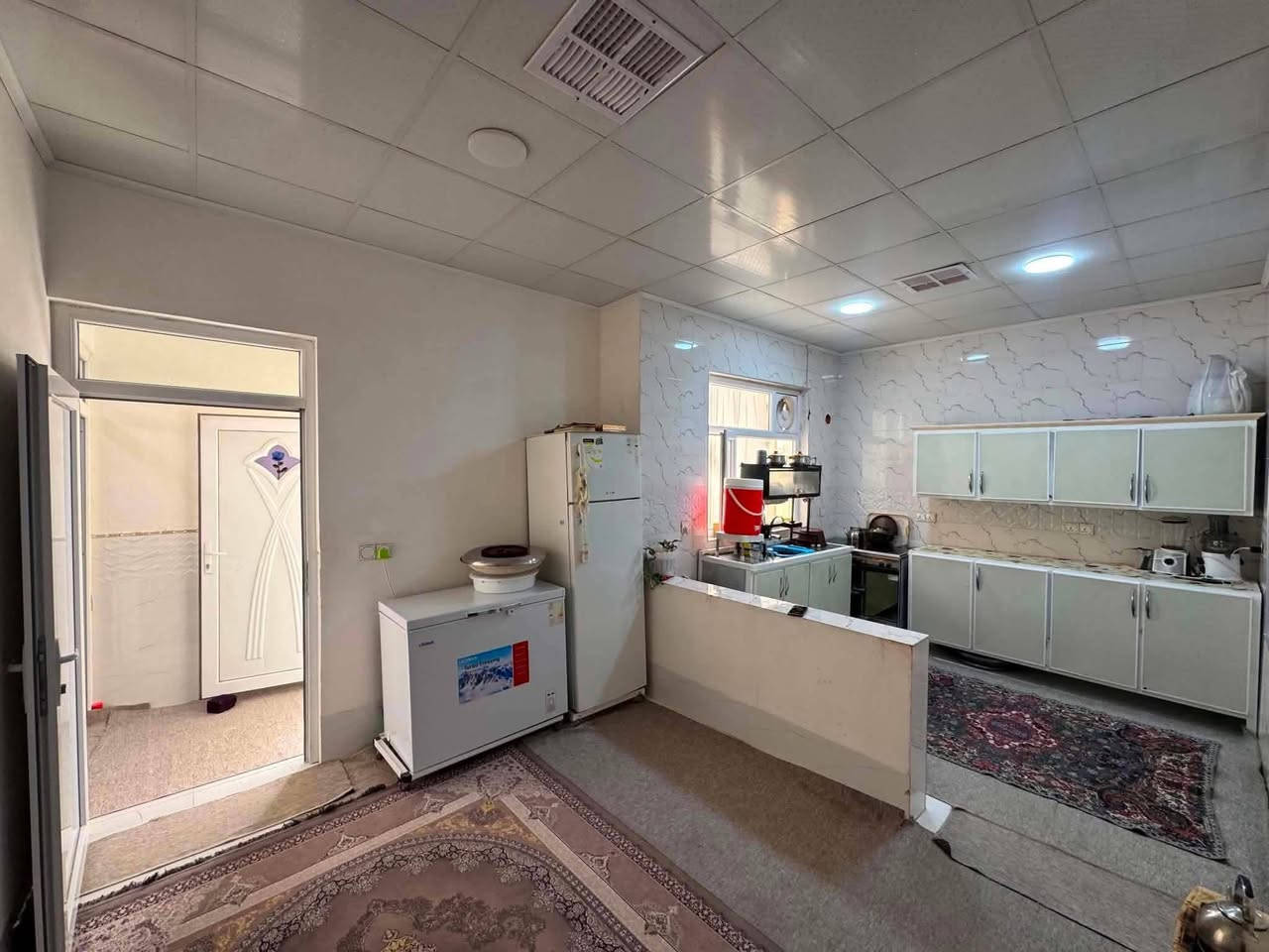ته نها160$$💸گلاو معامله 

ژێـــــــــــــر هــــــــەمو بـــــــــــازنڕ
سلام علیکم

#خانووي روكن و ناياب و فول مواصفات بۆ فرۆشتن 💒⛪
ناونیشان 📍كه لار /قه زاي  سموود 🌆🏤

🔷گەڕەکی ئاوباريك(كؤتاي قيره تازكه)
🔷خانوكه روكنه شوينيكي دلگيري هه ييه
🔷نزيك قوتابخانةييه
🔷ڕووبەری ١٠ بە ١٠=١٠٠ مەترە 📏📐
🔷ريگه پيدانه به شه رتي وكاله✅ 
🔷كامل كاشيية
🔷سقف پلاستيكه
🔷دكتى تيداية بؤ هةموو ژوورةكان❄️
🔷دةرگاى پلاستيكه🚪
🔷ديوارى كامل كاشيية
🔷نزيكه له جاده ي قيروه🌄🎆

🔴ژوورەکانی ئەم خانووە پێکهاتووە لە ⬇️
🔶میوان 🚪
🔶مطبخ 🥄🫖
🔶مساعد مطبخ 🍴🔪
🔶هۆڵێک 🖼️
🔶ژوورێکی نوستن 🛏️🛋️
🔶ڕۆشنایی 
🔶مشتەمەلات 🚿🛁

بؤه زانيني نرخي ئه م خانوانه خاليك له كوميند دانه

بؤ زانيارى زياتر پةيوندى بكةن بة يةكيك لةم ژمارانةى خوارةوة👇
📞☎️
***********
 

ناونیشانی نوسینگە خؤرنةوةزان ◀️ بەرمبەر مزگەوتی  ئاسودة  

ئێوەی بەڕێزیش هەر موڵکێکتان هەبوو بۆ فرۆشتن یان ویستان بیکڕن دەتوانن ڕەسم و زانیارییەکانتان بنێرن بۆ ژمارە ڤایبەري 📳✅***********

