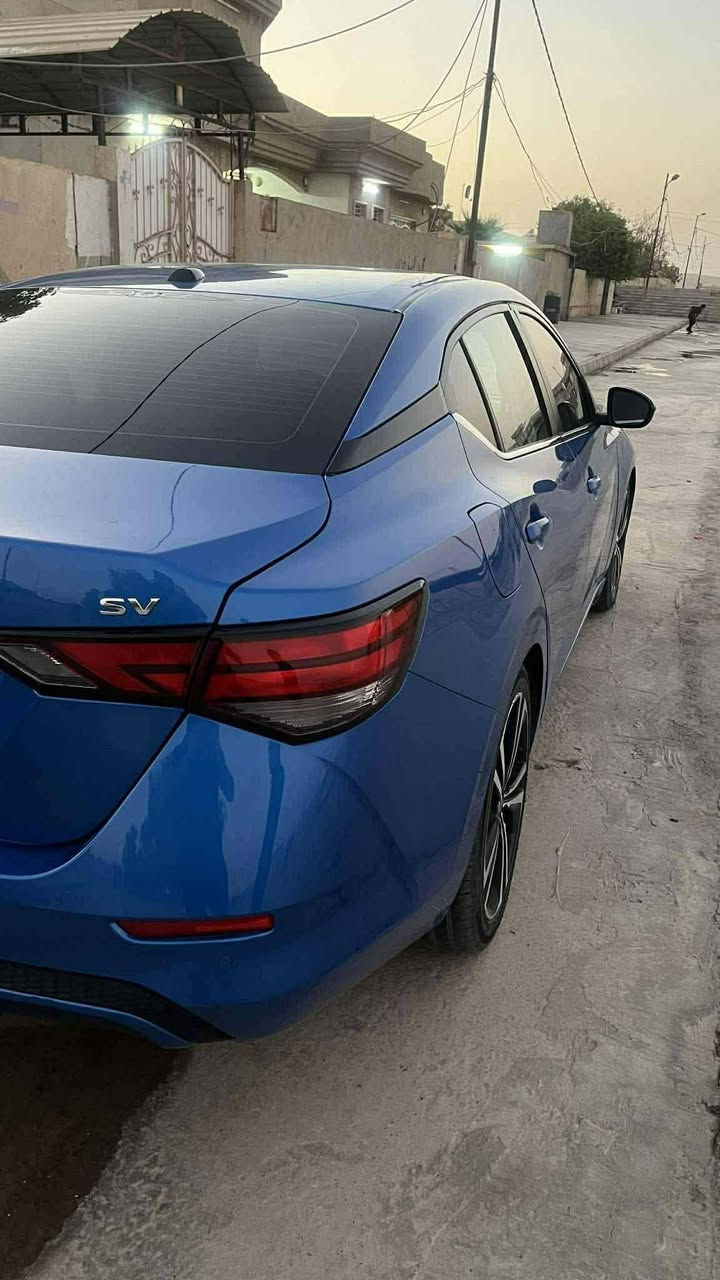 السلام عليكم
نيسان سنترا 2022 SV 
الحادث موضح بلصورة 
السعر 132 
***********
