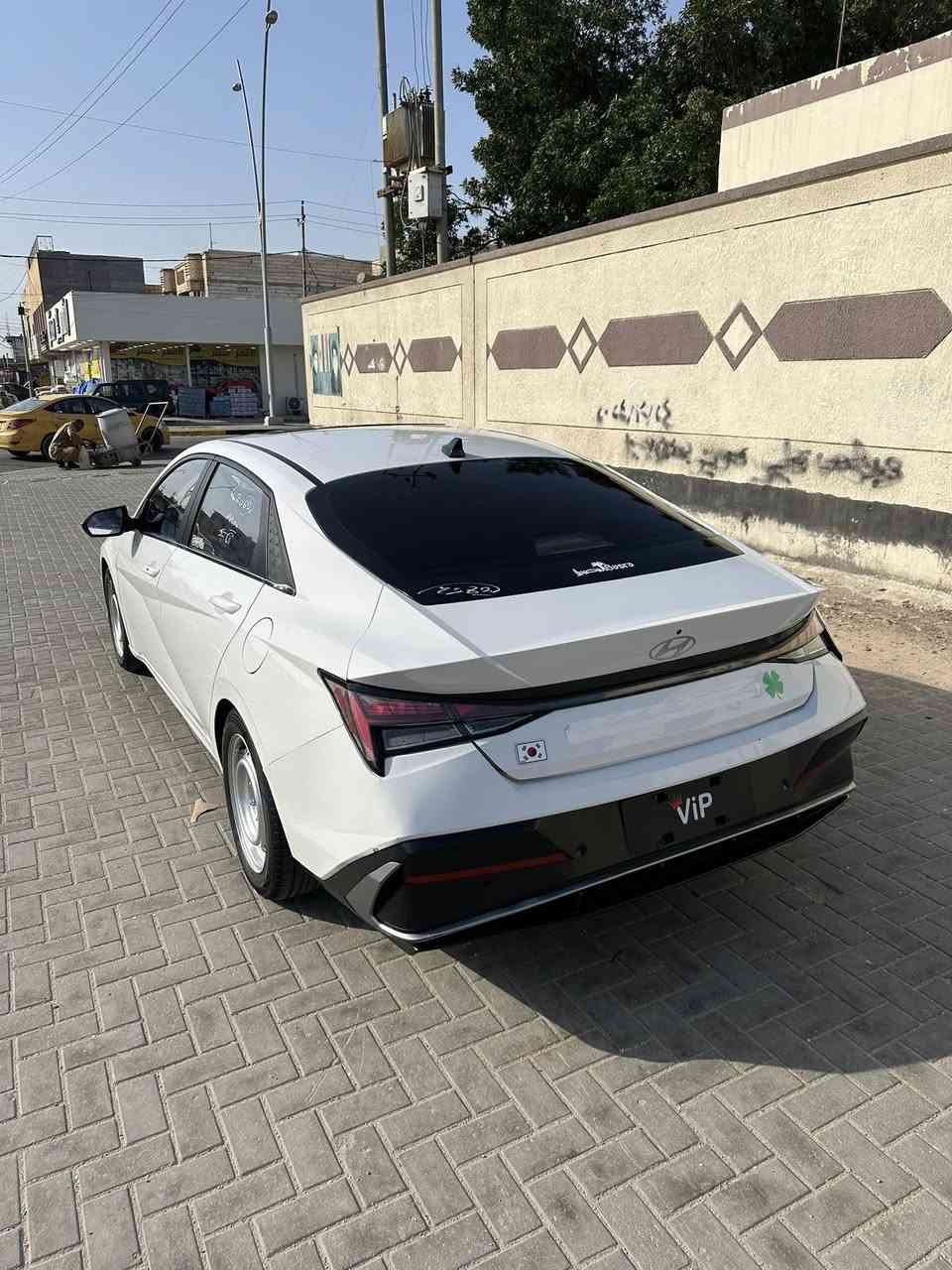 السلام عليكم النترا وارد صيني  السونار بلصور السياره مكينه كير كفاله كلشي كفاله عامه عدا الضربه واضحه بلسونار مكاني القبله للاستفسار *********** السعر 138 وبيه مجال
