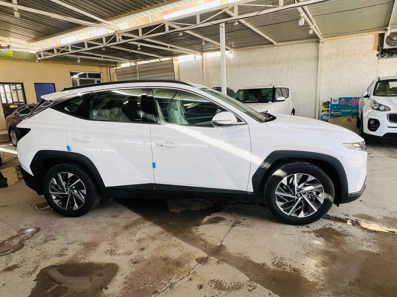 السلام عليكم للبيع او مراوس حسب القناعه توسان 2024 خليجي محرك 2000دوش مكفوله من الصبغ والتبديل والبارد كفاله عله وضع الشركه رقم دولي جديد باسمي بعدهه ب فابلون الشركه السعر مناسب جدا 209 وبيهه مجال مكاني بغداد اليوسفيه *********** اتصال فقط
