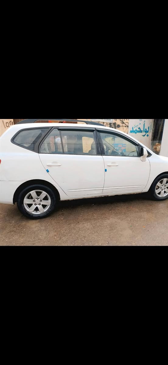 السلام عليكم
للبيع
 سيارة كيا كارينز 2009
رقم نينوى دولي
اني الشرعي
محرك 2400
سبعة راكب
مقاعد جلد 
الهزة جديدة
ضررها بوند مبدل
جامرلغ الورا من جهة اليمين
السعر 105
رقم ***********
رقم ***********
مكان موصل حي الكرامة
