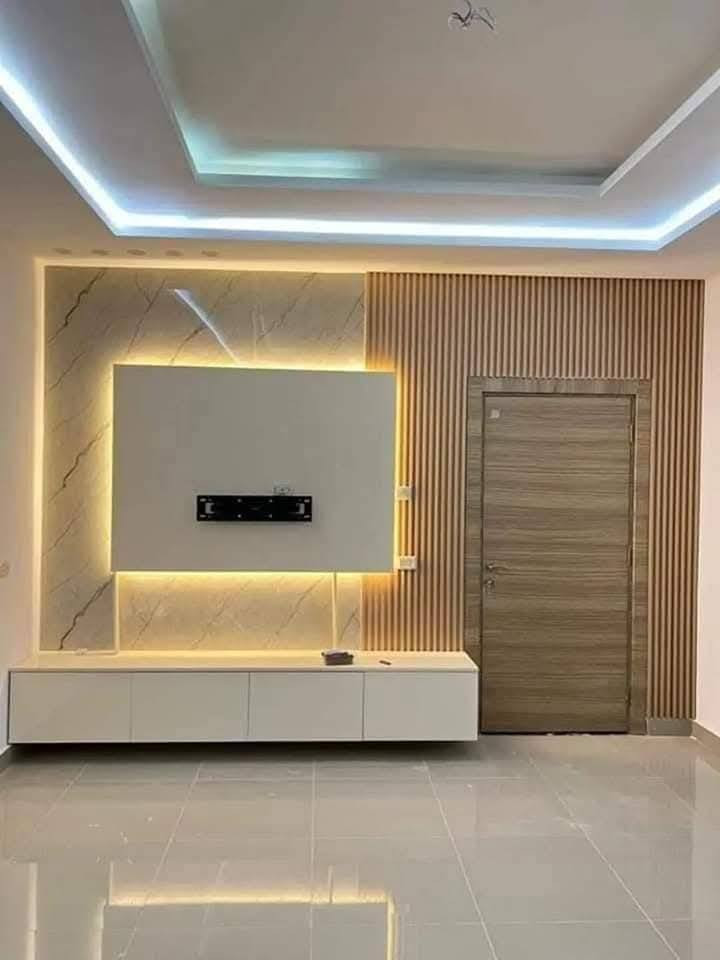 عمل كافة انوع الصبغ والديكور جبس بورد اصباغ داخل وخارج تصليح طلس عام سنفرة مكينة ركم جبس. ميز بلازما. شيبورد بديل خشب بديل رخام قواطع داخلية شرط الشغل درجة اولى
ترميم غرفة تغير ديكورات تصميم وتنفيذ الشغل 
شرط ضمان الشغل
***********
