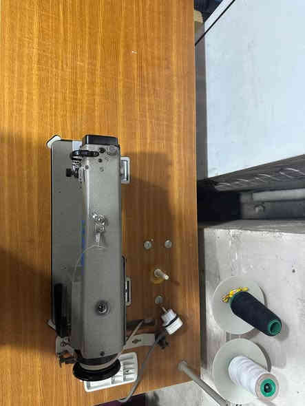 السلام عليكم ماكنة خياطة نوع جاكو استعمال قليل مكانه عسكري كبل  ٣٠٠ الف مع المجال البسيط للاستفسار الاتال على الرقم ***********
