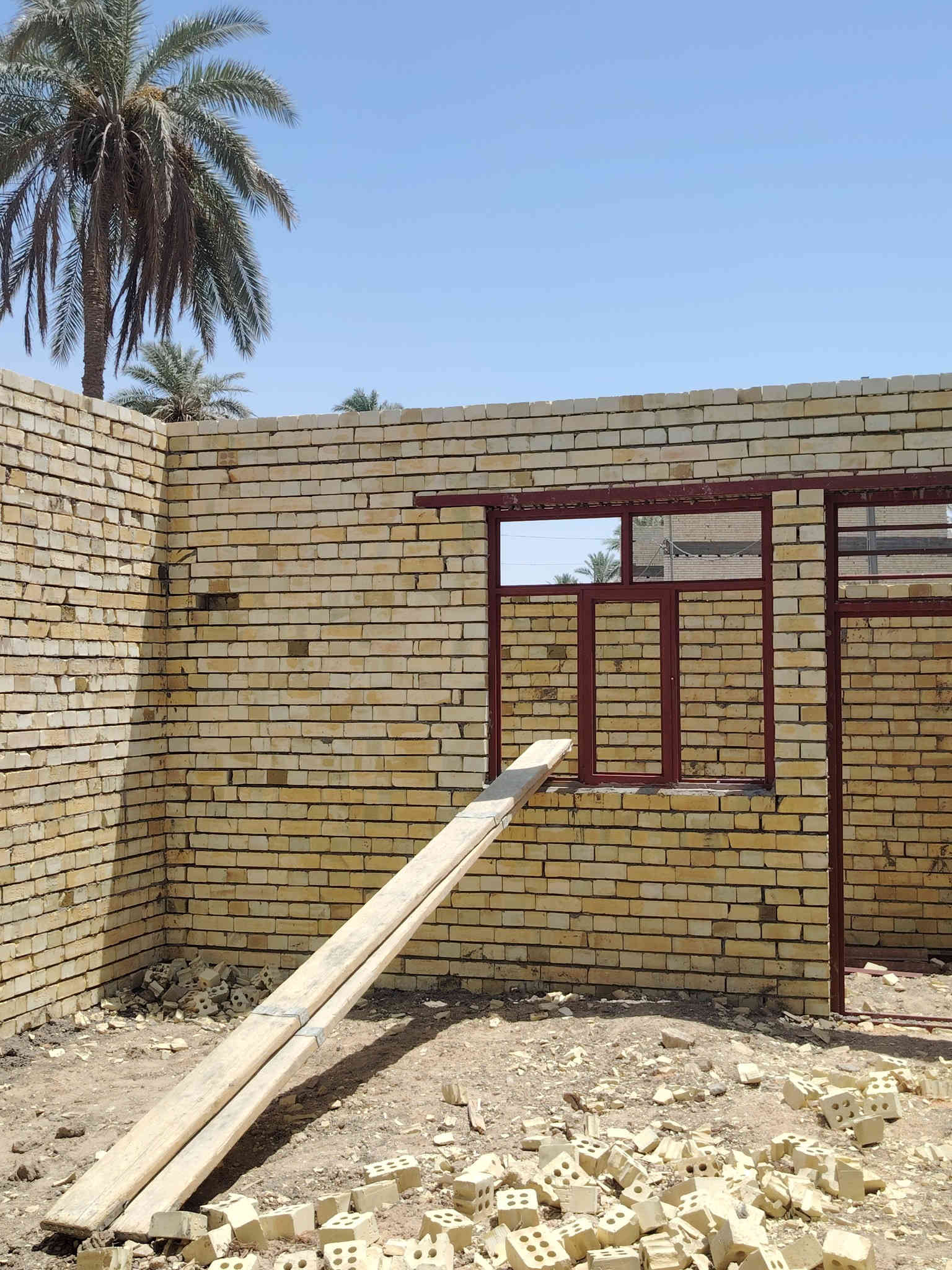 خلفة بناء درجة أولى🧱
عداله🙋‍♂️+وزن+نضافه
إلتزام بل عمل من أول يوم🧱 إلى آخر يوم🏫
‏‪اتصل ***********
