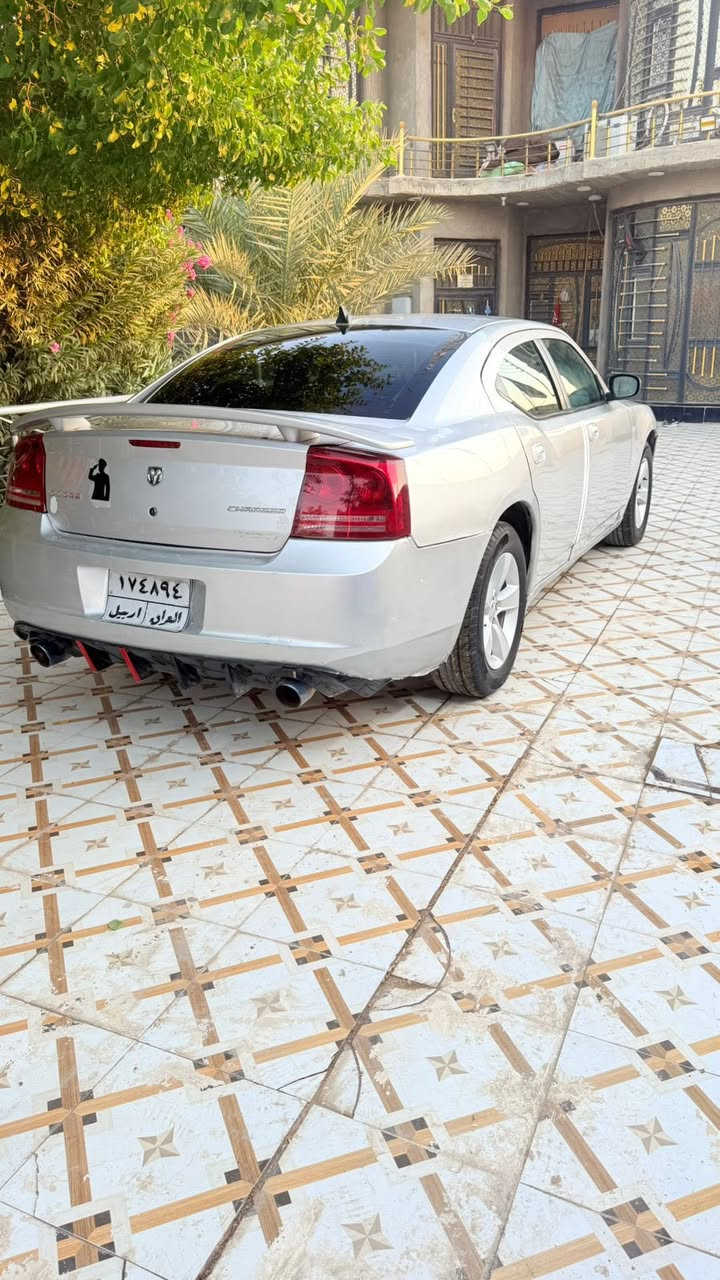 السلام عليكم ورحمة الله وبركاته شارجر مديل 2009 رقم ربيل السعر 90 جاهزه تبريد تخم تاير بيهه باب مبدل او بيهه رش صبق بحزامهه جماليه العنوان ذي قار الفهود ***********
