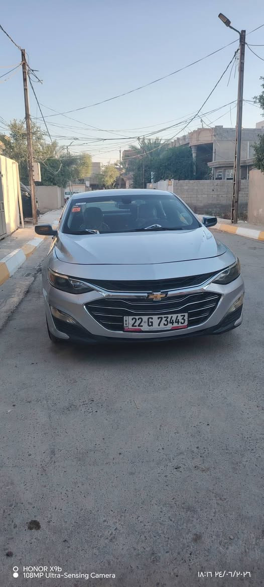 السلام عليكم ورحمه الله وبركاته
سيارة ماليبو LT 2020 للبيع  نظيفة كلش 
رقم أربيل
المواصفات
تبريد قطعتين
بصمة أبواب + تشغيل عن بعد
تحكمات بالستيرن
كشنات كهربائية.
تدفئة كشنات
شاشة كاربلي
تحديد السرعة
مانع انزلاق
وبعد بيها مواصفات 
ماشية ١٥٢ الف كيلو 
المحرك ١٥٠٠ تيربو
حادثها بنيد ونص من الجاملغ عكس السايق
السيارة كير ومحرك فول. تبريد تدفئة شغال
ما تصرف عليها ربع. السيارة خير من الله. جاهزة من كلشي
السعر ١١٥.وبيها مجال للطيبين
الاتصال على رقمي. هذا ***********
