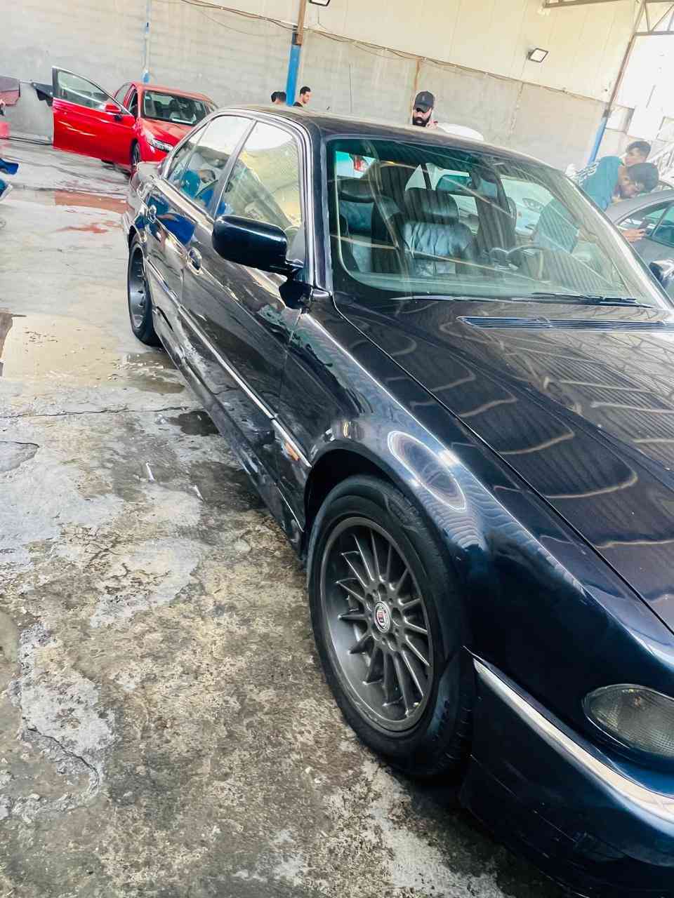 كاسحه مديل 95 رقم دهوك /تحويل بأربيل/ سياره حلوه بيها جم نقص  مستعجل ع بيع سعر 50 قفل قفل لتعامل مكان السياره بغداد الاعظميه رقم صاحب السياره ***********
