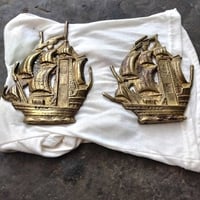 للبيع مكلف بل نشر للتواصل عبر هاذا الرقم 07712276118