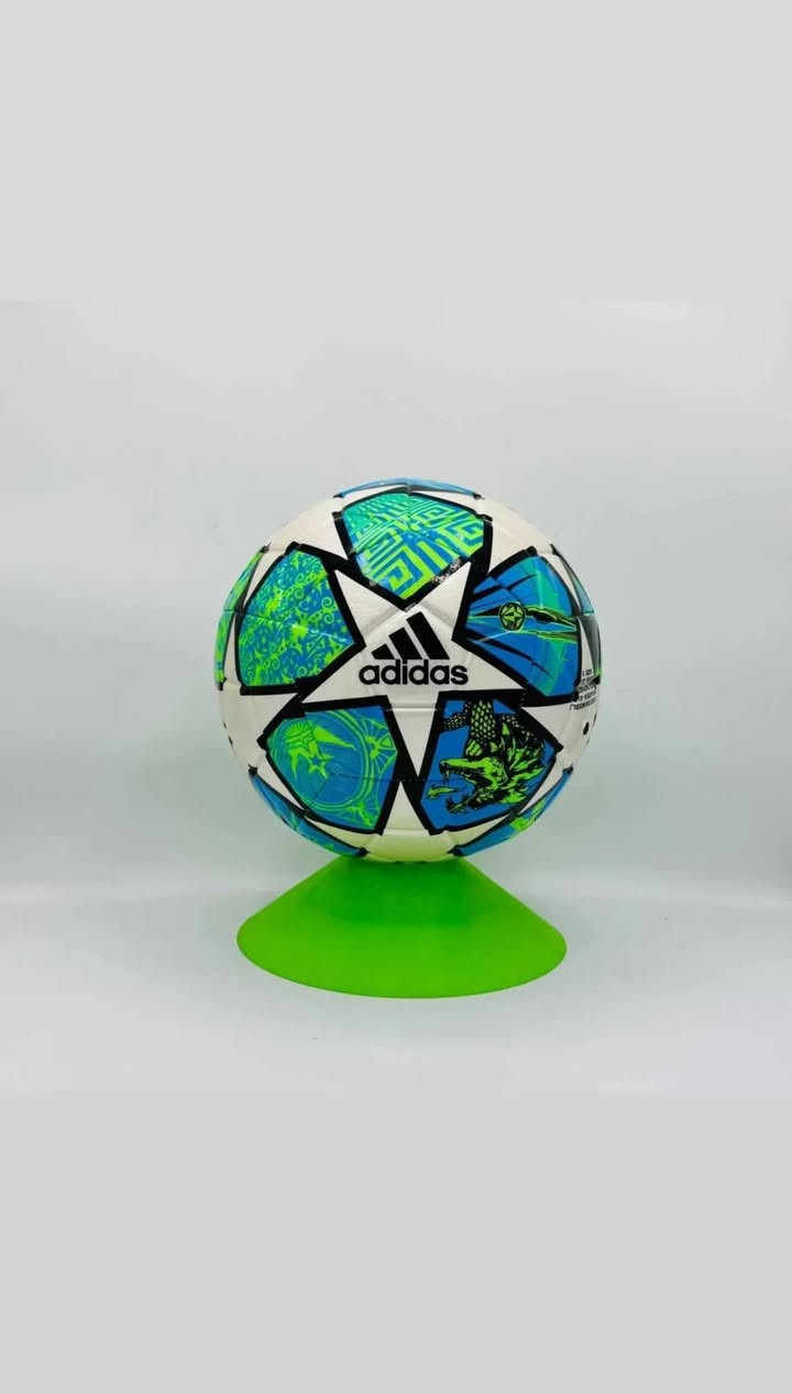 متوفر كرات باكستانيه الصنع خياط و تجي وتر بروف كلش راقيه سعر القطعه ب ١٢ الف و توصيل لكل محافظات العراق ب 5 الاف للحجز والاستفسار التواصل مع الرقم *********** واتساب أو مراسلة الصفحة
