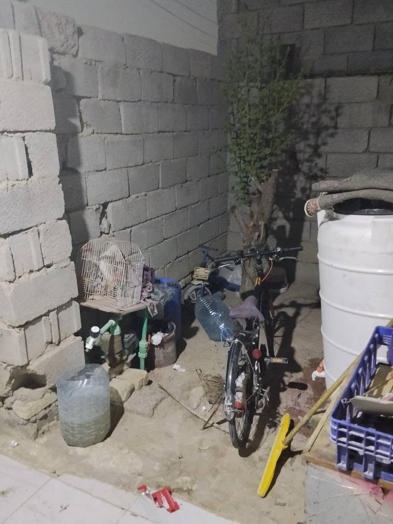 بيت للبيع بالبصره الجزيره شارع الصقر ،اليوبه ،مقابل خطوة زيد ابن علي بنفس الشارع بالاخير البيت سقفه سندوج ١٠٠ متر مربع مو بالطول للاستفسار الاتصال على الرقم *********** البصرة, العراق
