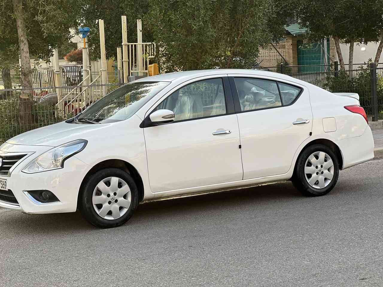 سلام عليكم للبيع نيسان سني مصري موديل 2024 بيها صبغ طرف جاملغ لخلفي وكارت يلبنيد وطخه بجاملغ الاماميه بعدها على وضعها تخم تايرات باتري جديد رقم اربيل تحويل أو وكاله حاضر 
***********
بغداد حي الجهاد 
سعر 112
