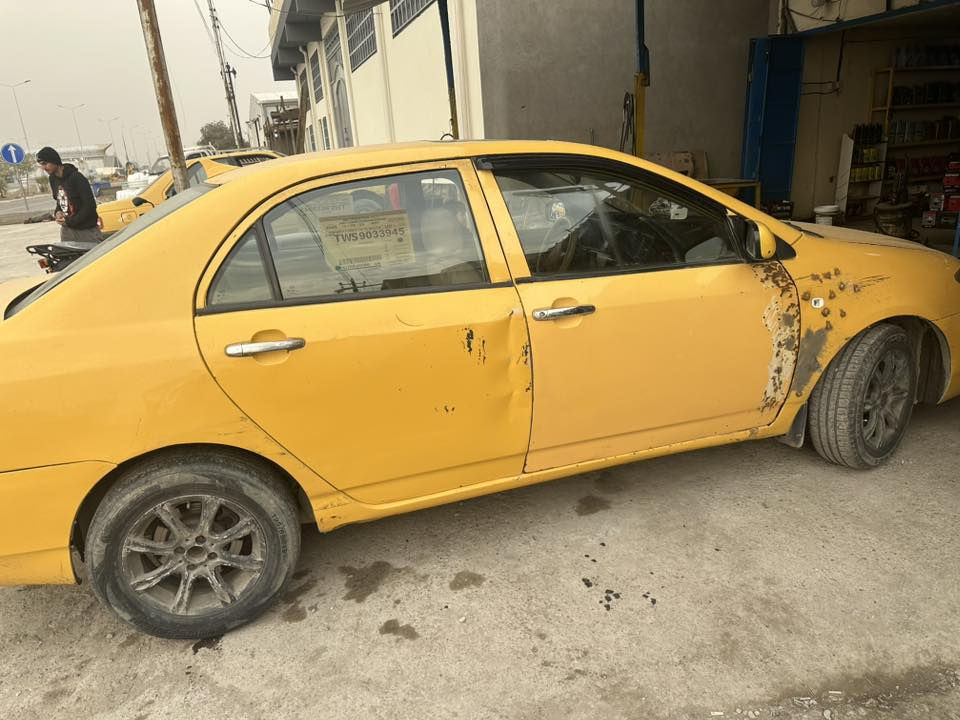 لسلام عليكم 
بي واي دي 2013 أف ثري 
مكينه لانسر 
كير عادي 
بيها ضربه باليمنه صلحتها عالنص
بأسمي تحويل مباشر 
السعر 35 
***********
