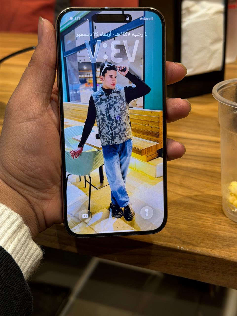 سلام عليكم آيفون 16برو ماكس  ماستر  بطارية ١٠٠  مشحون ١٣٥ علوان بغداد سعر مليون ٤٠٠ رقم ***********
