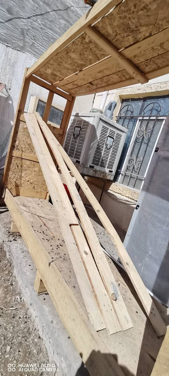 ألسلام عليكم متاح خشب مصاطر وسكيبه طويله ومعاكسة  وهيكل خشب كبير مكاني تكريت للاستفسار ***********
