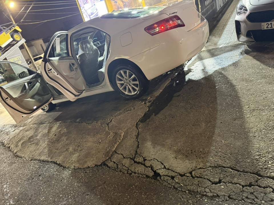 بسم الله به ناوي خواي گه وره
كامري موديل le٢٠١١سپي به فري تاقانه ي هه موو عيراق هه موو كياني له سه رده قي شه ريكه ماوه ته وه بوياخي نييه مه كينه ي نه كراوه ته وه سه نه وي وتازه يه زور زور كه م روشتوه شايه ني باس كردن نييه ***********
