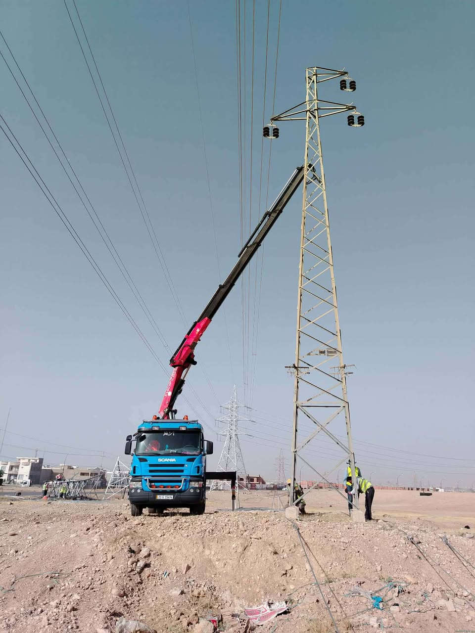 سلام عليكم 
سكانيه البيع 
14 طن 
5 سلايت
موديل 2005
والكرين 2006 
نضافه 90 بل ميه 
مكان كلار 
باقي تفاصل اتصل ودلل 
***********
