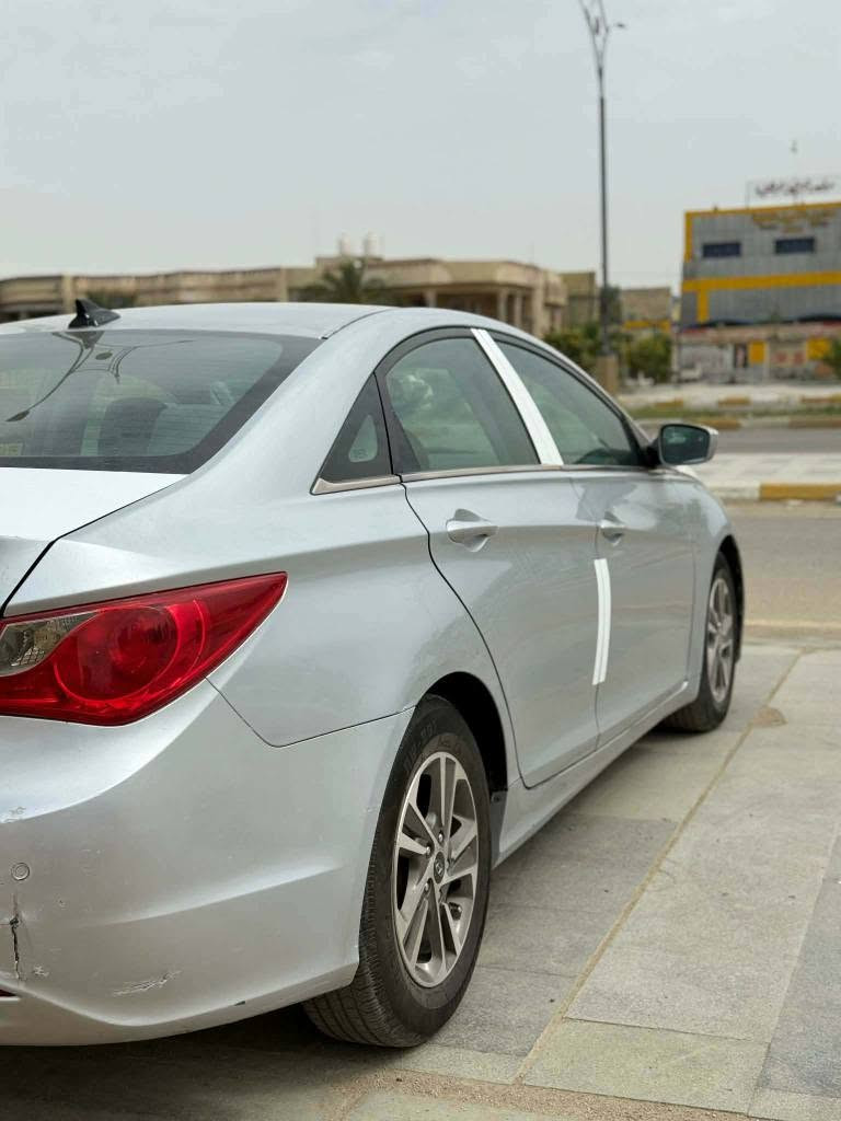 سوناتا امريكي تعمير مقدمه البنيد ماكينه وكير وتبريد ورقم انجليزي ومفحوصه وفحصها موجود جاهزه سعر ب 95 موجوده في قار الغراف تحويل مباشر. ***********. موديل 2012 الشطره, ذي قار
