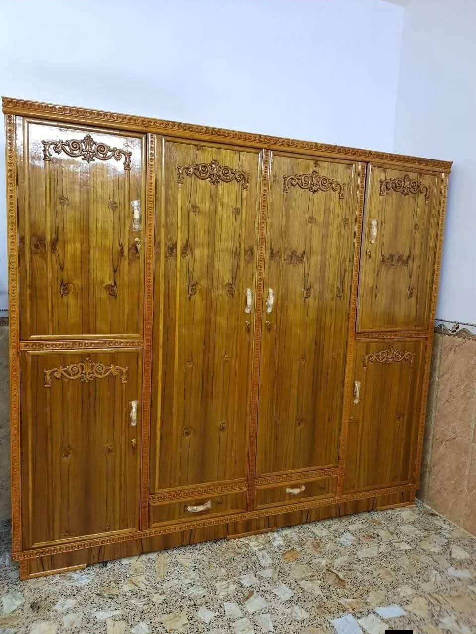 كنتور أربع ابواب السعر 300 الف الحجز على الخاص أو رقم الهاتف
***********
متواجد على الخاص وتساب فايبر 
النقل والشد مجاني داخل بغداد
