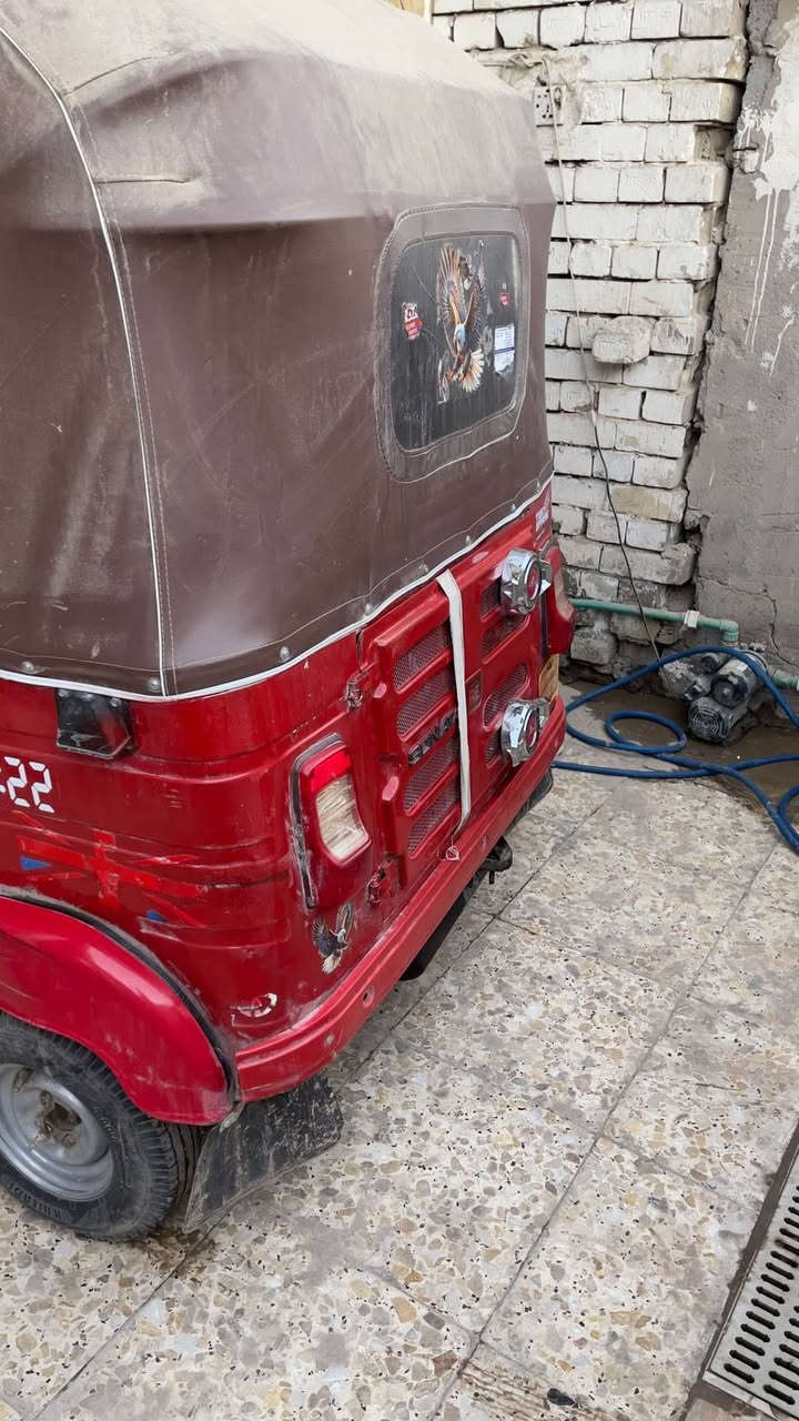 سلام عليكم تكتك مديل 18شهر 11 تكتك. المصطفى وراق مكينه مال 20
تكتك خير من الله بيها فقط معمره دوس. وكعيات إماميه بس تكتك كهربياته كلها شغاله اي نقص مبيها كبل الشارع  كفلك ترقيم وسرقه سعر 3900بيها مجال مكاني بغداد بياع تقاطع درويش ***********
