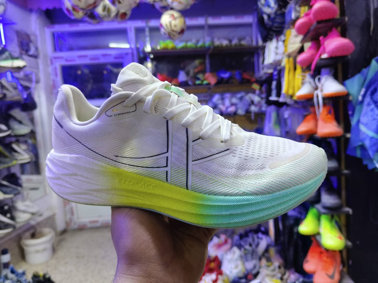 تم وصول احدية بالة اصلي ماركات عالمية اصلية 

قياسات مختلفة أسعار مختلفة حسب ماركة 

العنوان رأس جادة قرب مطعم هولير 

***********  تجهيزات كاس العالم
