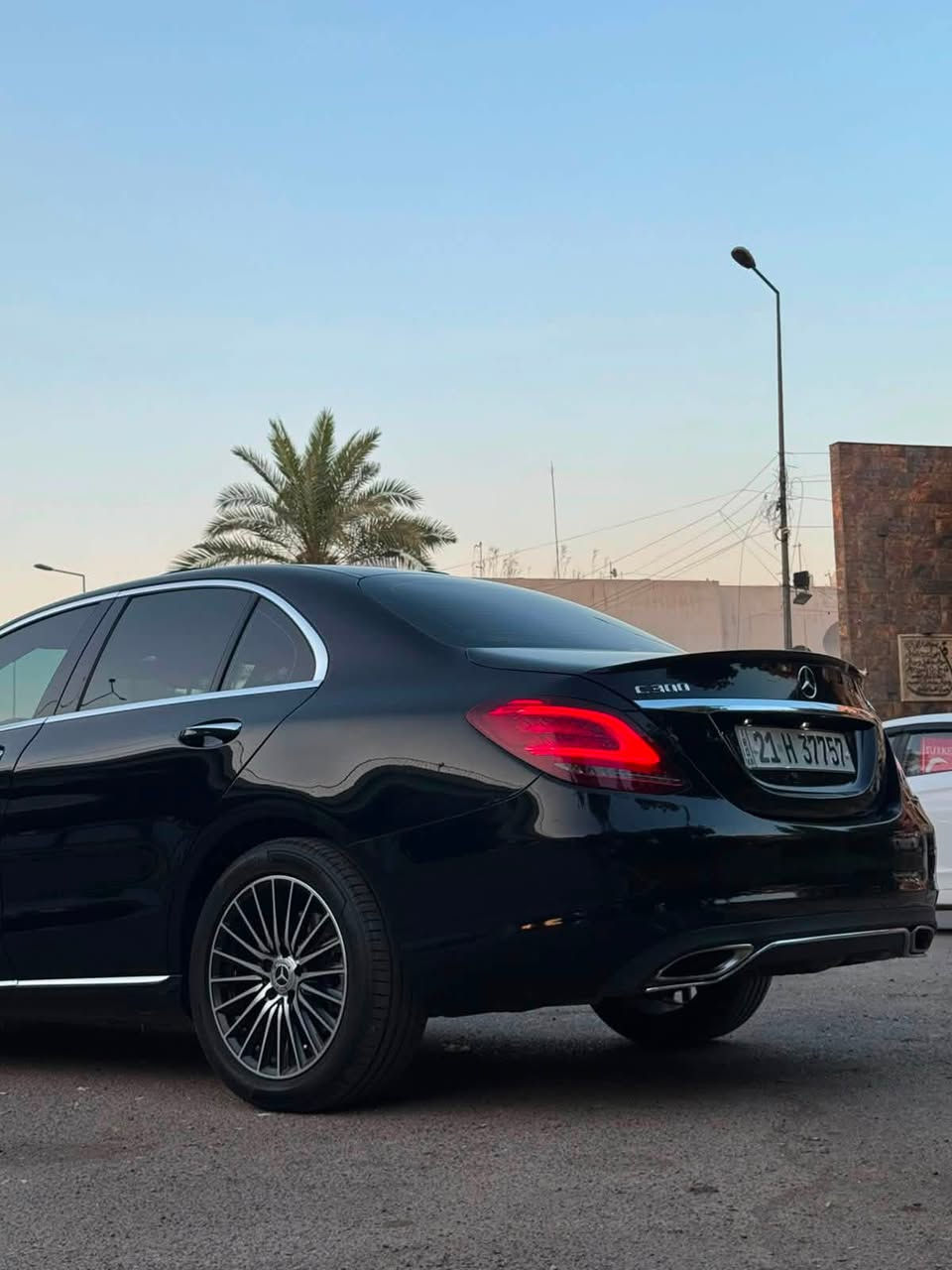السلام عليكم ماشاء الله
Mercedes C300 2019 

رقم سليمانيه   (باسمي تحويل مباشر )

سلايد

ماشية.   55ml

داخل لدات ٦٤ لون

كشنات كهرباء

كشنات تدفئة

رادار امامي

رادار خلفي

نقطه عمياء

اوتو ستوب

حساس امامي خلفي

لايتات زينون ٨ عدسات 

جنطه كهرباء

بصمه ابواب

بصمه تشغيل

شاحن وايرلس

شاشه كار بلي

ويل ١٩ اصلي

وبعد بيها هواي مواصفات معروفه 

السياره تضليل بالسنوية

وارد امريكي حادثها فقط دعاميه خلفي ) صبغ جاملغ خلفي نصه 

بونيد كلير من امريكا  فقط بدون دواخل  (بدون ايرباك )
بارد بالباب على كد شبر

المحرك والكير مكفولات من الفتح والتبديل

#السعر مناسب جداً 196

مكانها اليرموك 

للاستفسار: ***********
